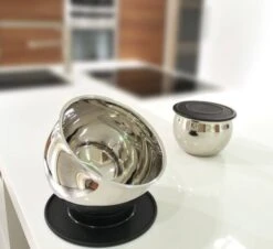 BergHOFF Zeno Stainless Steel Mixing Bowl 6.1L With Lid/Stand -Sharp Haus Store berghoff zeno stainless steel mixing bowl 61l lid stand 2