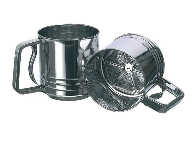 Matfer Stainless Steel Automatic Flour Sieve Cup - Diameter 11cm 3 Matfer Stainless Steel Automatic Flour Sieve Cup - Diameter 11cm